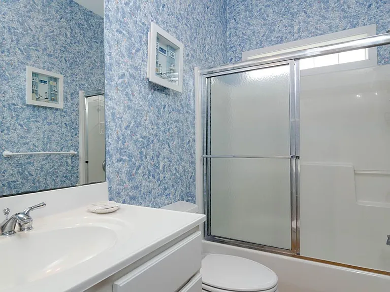 10 Meier St #B — Photo 23