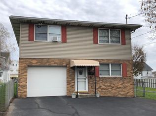 595 Garibaldi Ct, Hazleton, PA 18201
