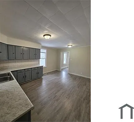 1110 Camden St — Photo 3