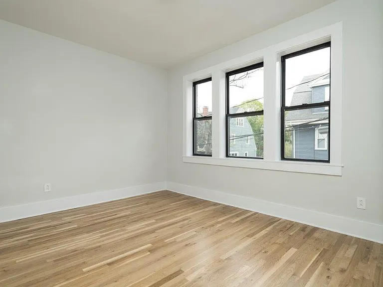 12 Elko St #6 — Photo 7