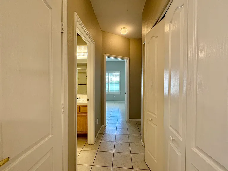 5892 Greenery View Ln — Photo 3