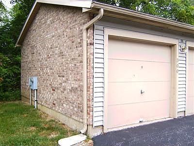 5th image of 300 Waterfront Pl