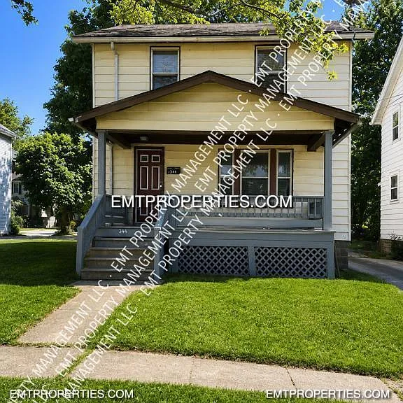 1223 W 5th St — Photo 1