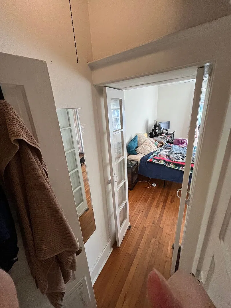 214 Floyd St — Photo 2