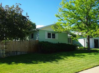 3035 Nob Hill Dr, Casper, WY 82601