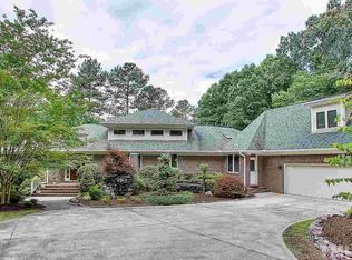 498 Wooded Lake Dr, Apex, NC 27523
