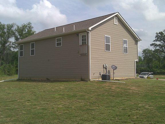 4th image of 381 Gardenia Dr