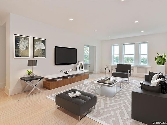 5th image of 490 Bleeker Ave