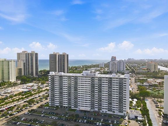 3rd image of 3333 NE 34th Street #1418