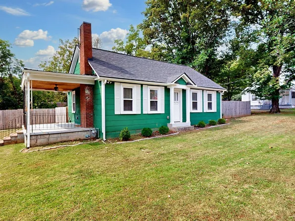 410 College St, Portland, TN 37148