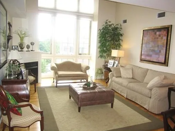 248 Albion St APT 243, Wakefield, MA 01880