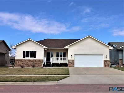 8900 W Wiseman Cir, Sioux Falls, SD, 57106