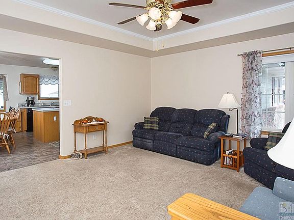 5th image of 3757 Crater Lake Ave