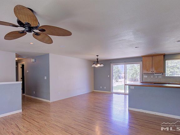 4th image of 870 Whitney Way