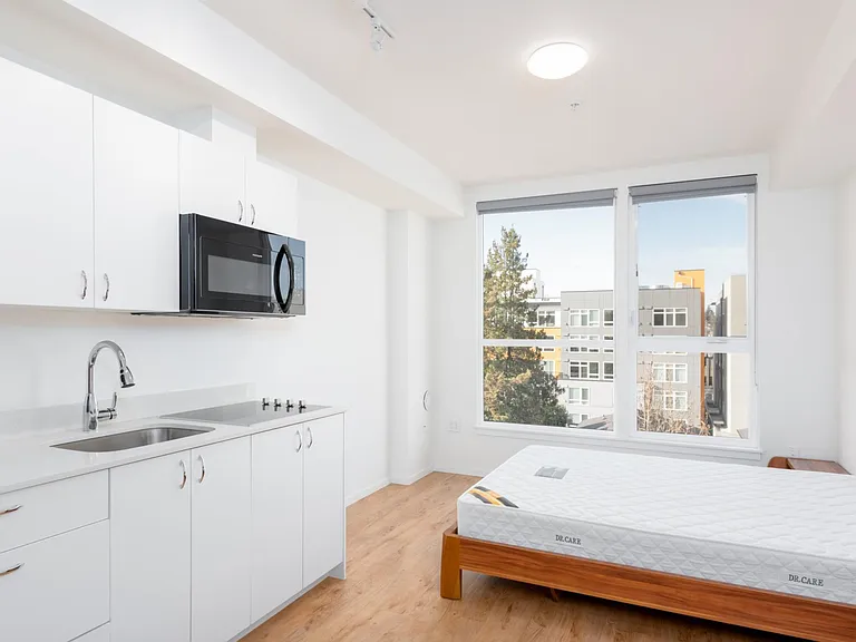 DXU Apartments — Photo 14