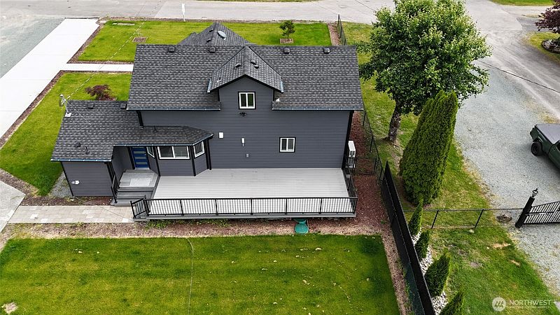 5th image of 1294 Seeman Street