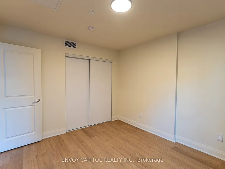 11 Robert St #204 — Photo 6