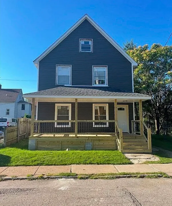 1431 Rowley Ave #2