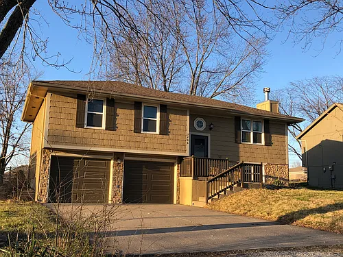 3406 NE 85th St Photo 1