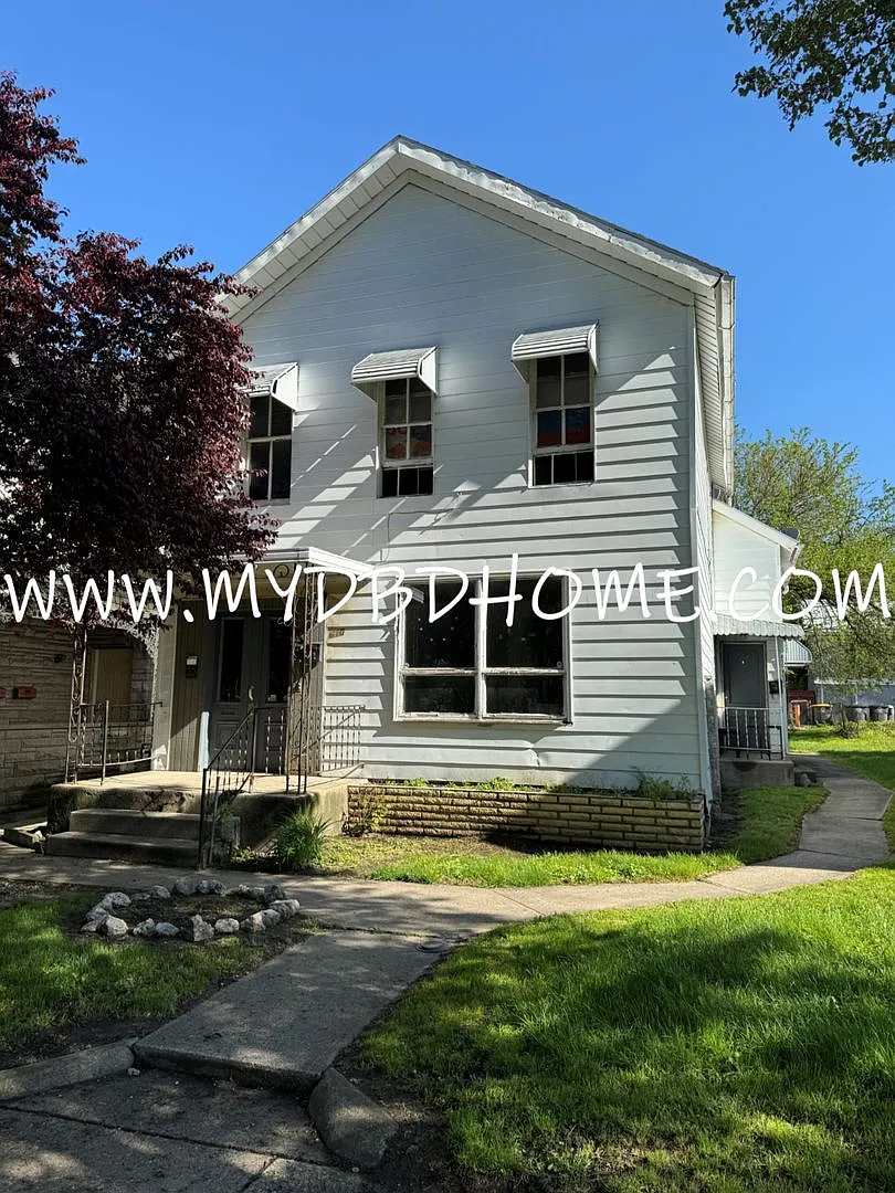 610 W Creighton Ave. — Photo 1