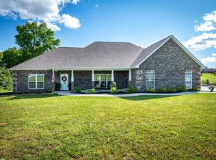 1105 Walker Rd, Maryville, TN 37801