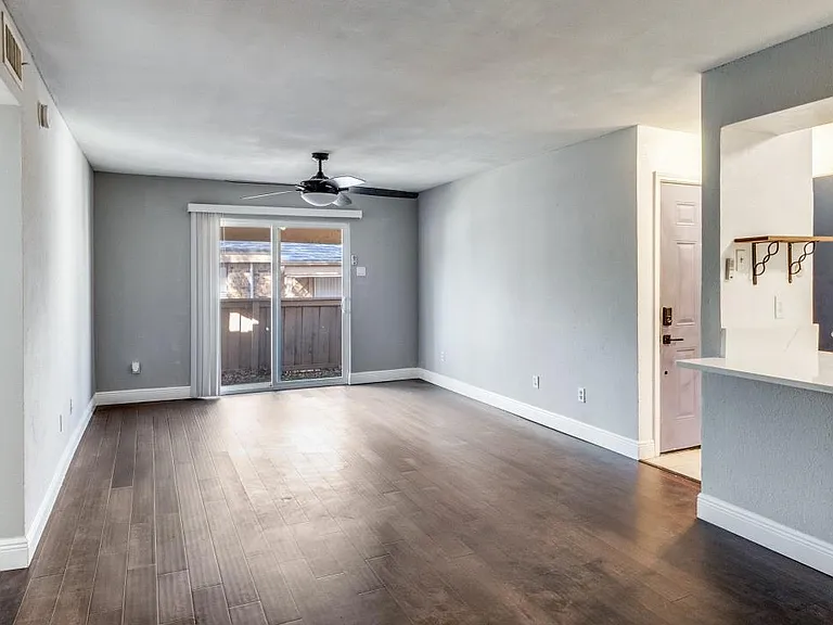 8110 Skillman St #2019 — Photo 5