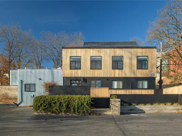 28 Wolcott St, Providence, RI 02908