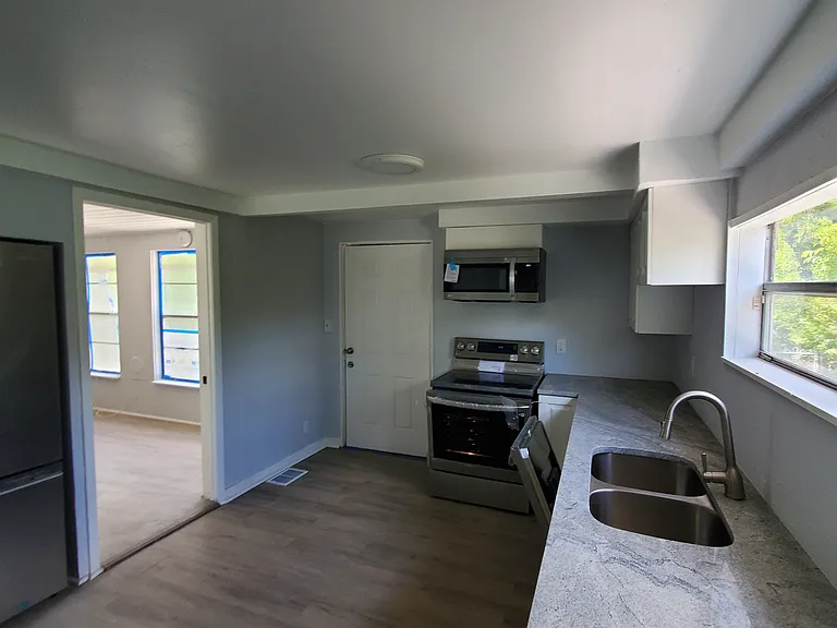 1735 25th St S — Photo 28