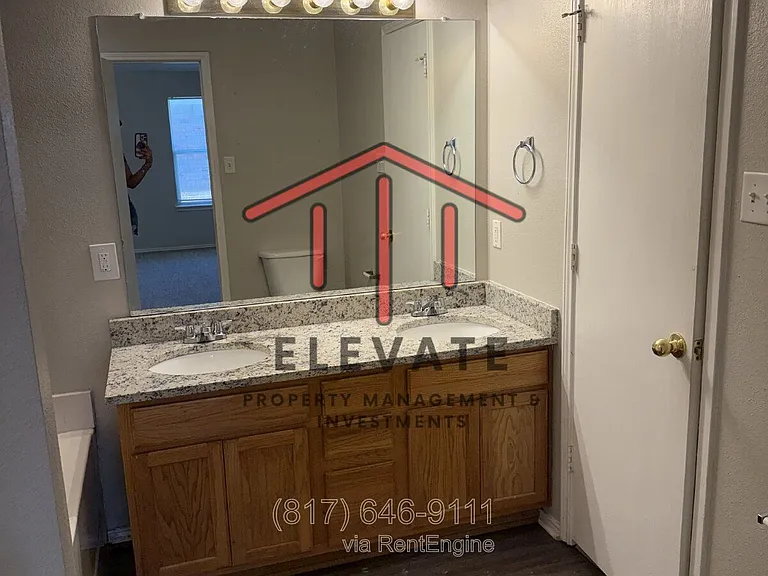 10524 Aransas Dr — Photo 12