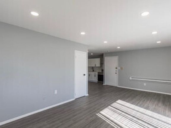 4th image of 1023 Bullock Ave #1019A