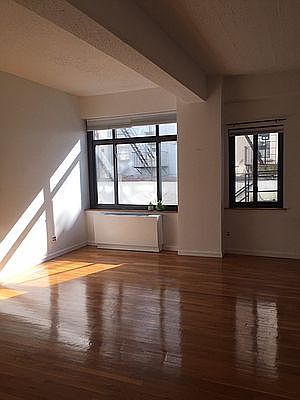 5th image of 492 Henry St APT 2C
