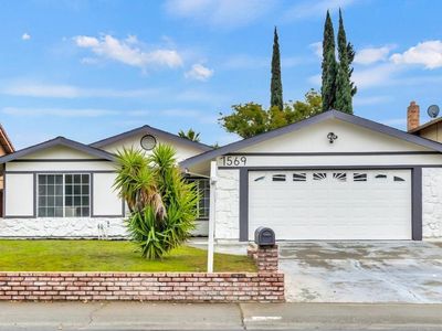 7569 Macfinley Way, Sacramento, CA, 95828