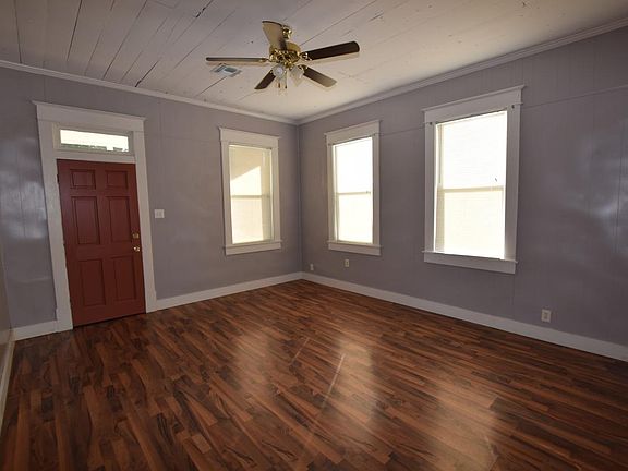 4th image of 6140 Mary Ann St