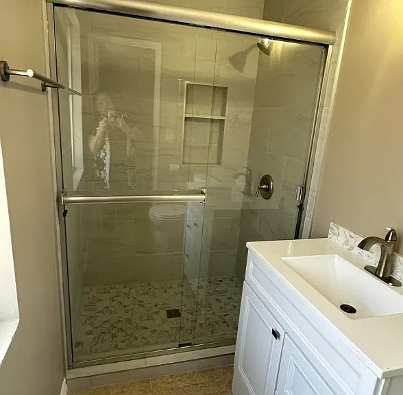 405 S Kroeger St #D — Photo 17