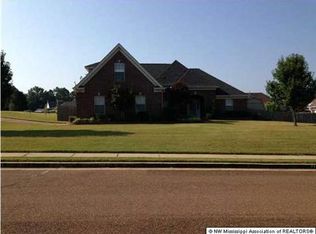 211 Elkwood Ln, Hernando, MS 38632