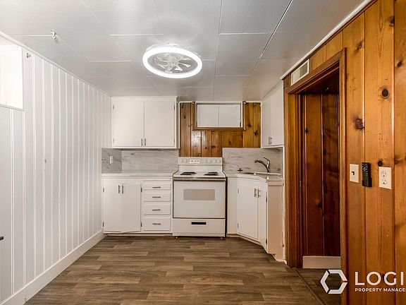 3rd image of 654 32nd St