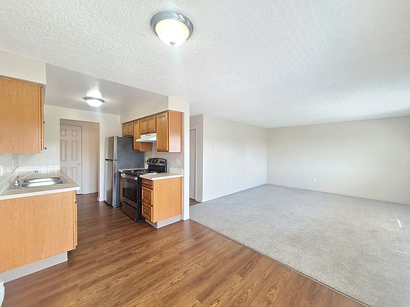 2nd image of 1712 W 2nd Ave #0