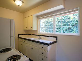 5025 S Corbett Ave #17, Portland, OR 97239