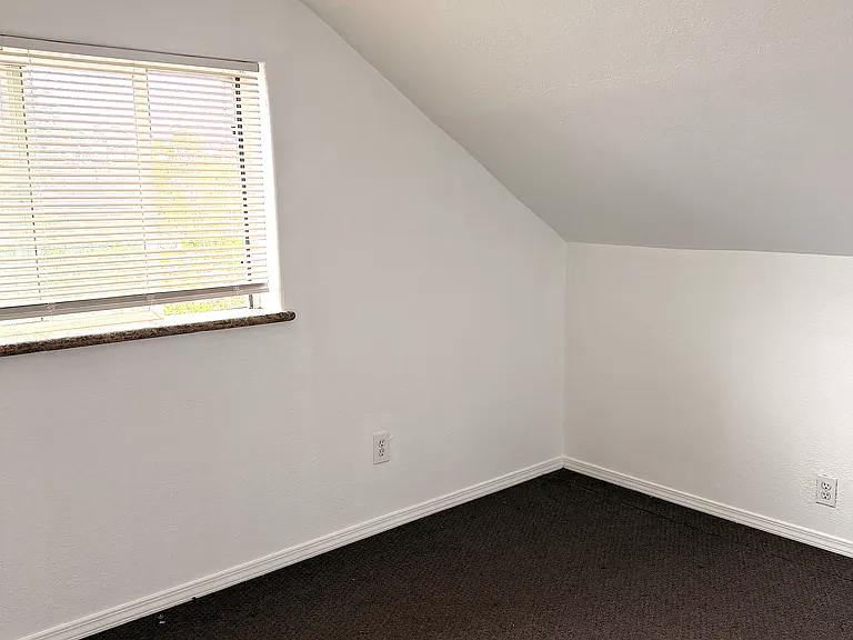4245 S Raymond St — Photo 19