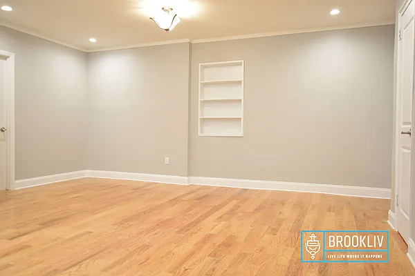 Rented by null | media 16