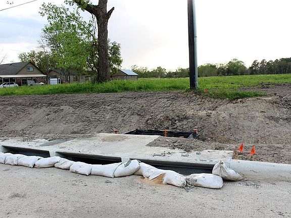 5th image of 3822 N Fm 646