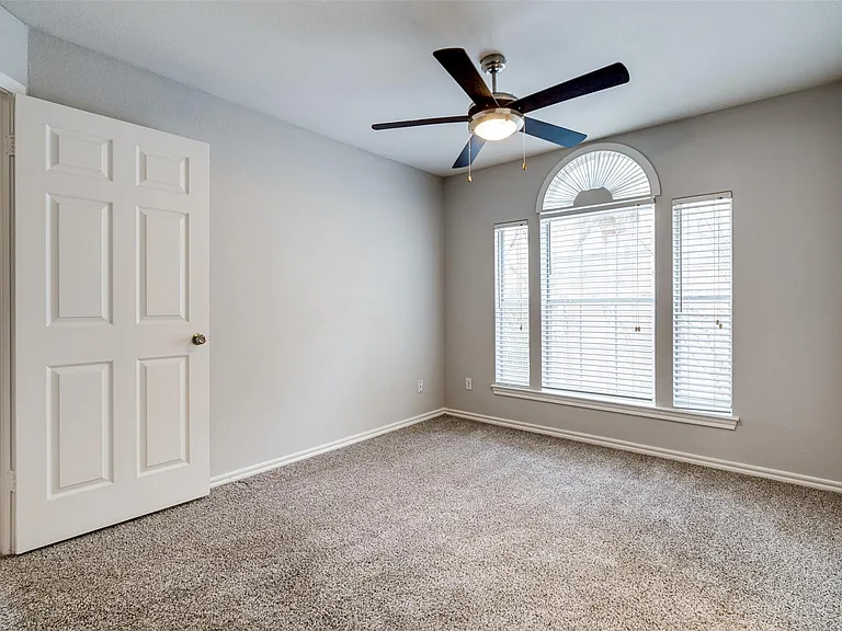 6804 N Capital Of Texas Hwy #222 — Photo 10
