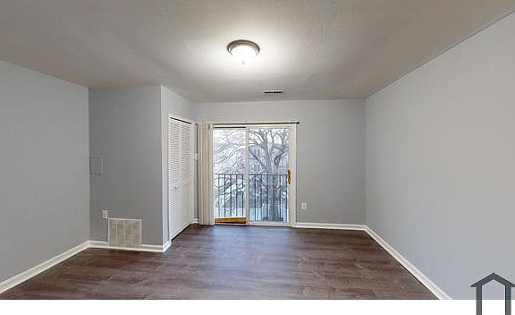 5th image of 5348 E St SE #307