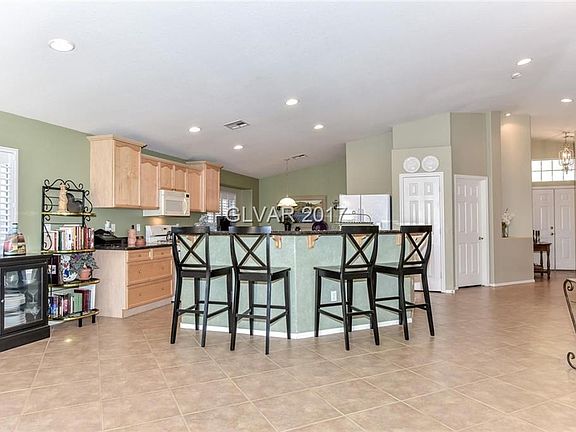 5th image of 464 Garrafon Bay St