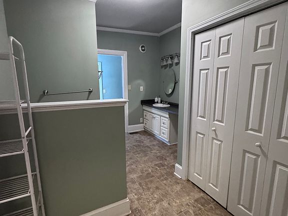 3rd image of 3306 Brown Pond Ln