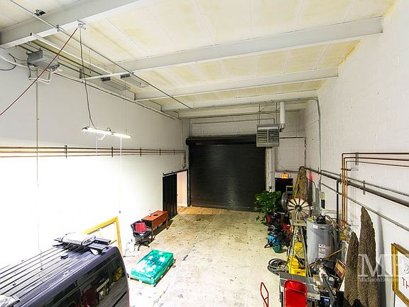 4th image of 461 20th St