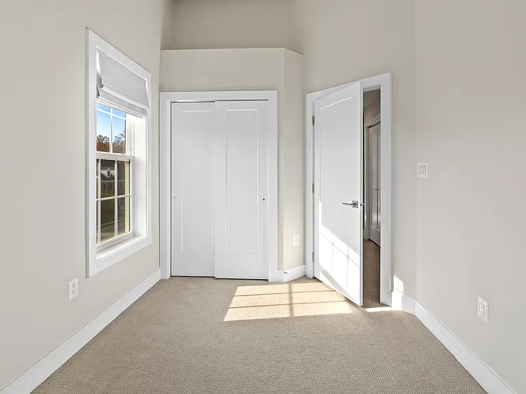 Guest Bedroom 1 (3rd Floor)