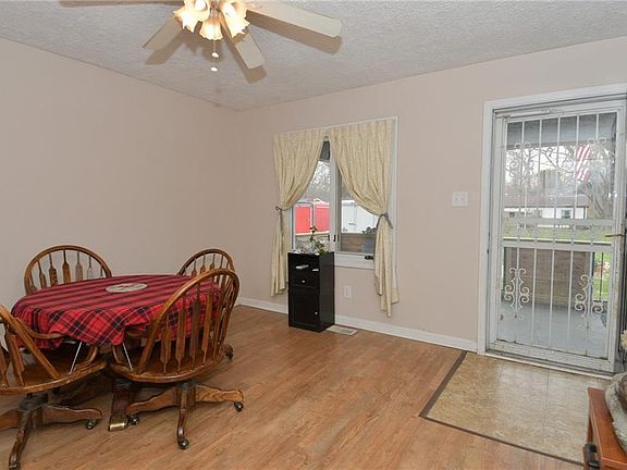 5th image of 3465 Bradford Dr
