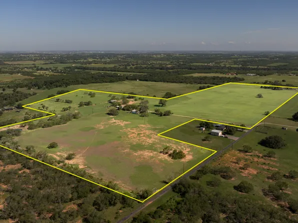 13857 US HIGHWAY 87 S, Adkins, TX 78101