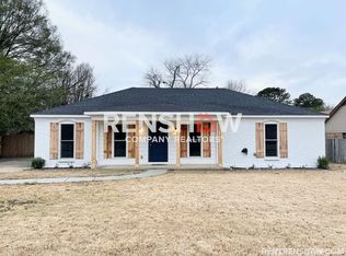 1183 Greenview Rd, Collierville, TN 38017